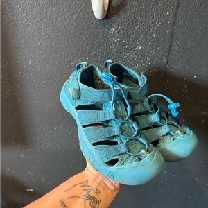 Keen Blue Sport Sandals with Closed Toe and Bungee Lace